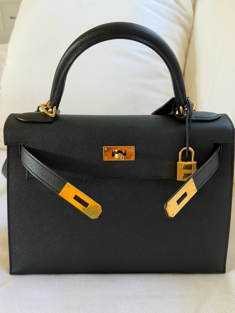 HERMES KELLY 28 BLACK EPSOM GOLD HARDWARE